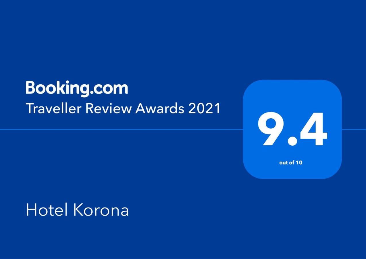 Hotel Korona ซิวิโชอารา ภายนอก รูปภาพ